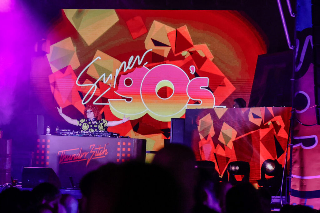 La Farga viaja en los años 90 con el festival Super’90s